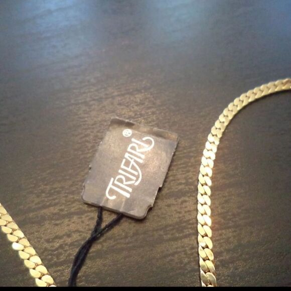 RARE VINTAGE SIGNED TRIFARI ENAMELED 16" NECKLACE NWT NOS EXCELLENT CONDITION - Picture 2 of 9